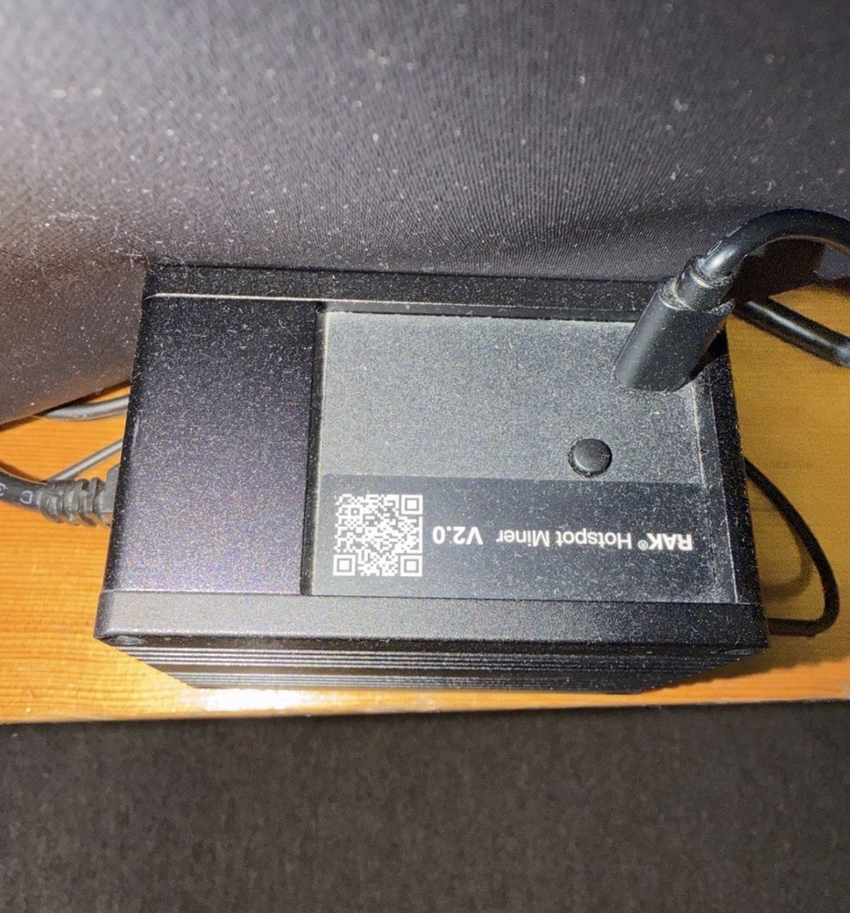 RAK V2 Wireless Helium Hotspot Miner