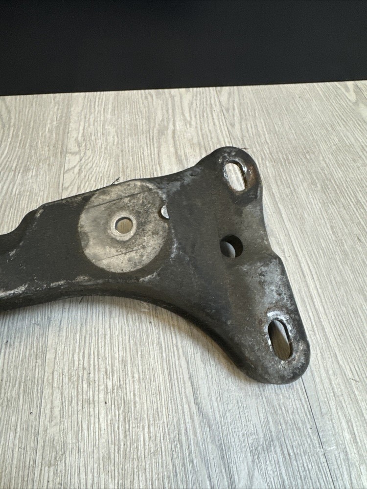 01-06 BMW E46 M3 Transmission Support Cross Member Bracket Mount Original OEM
