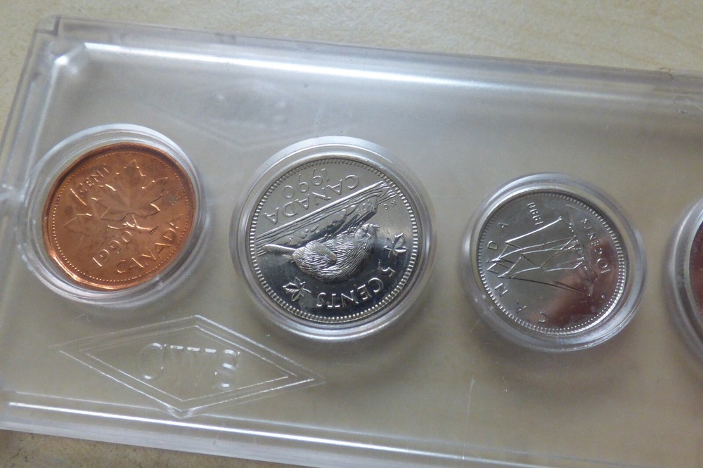 Canada 1990 Coin Set 1 Dollar - 1 Cent