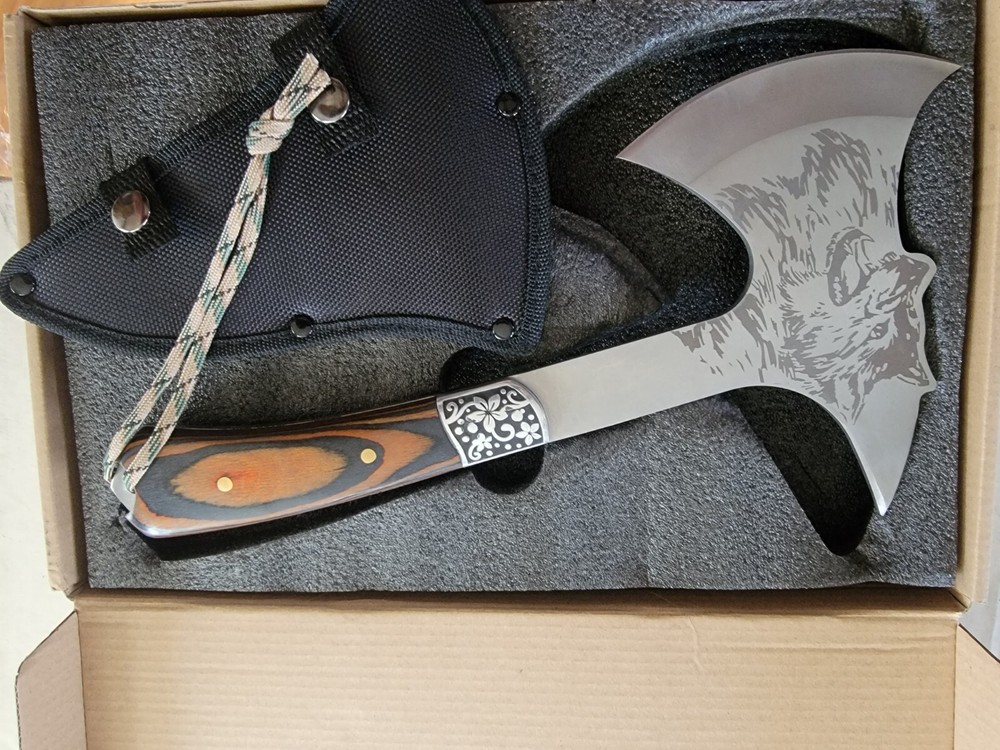 Wolf Tomahawk Tactical Tomahawk-Throwing Hatchet, Survival Tactical Axe w/Sheath