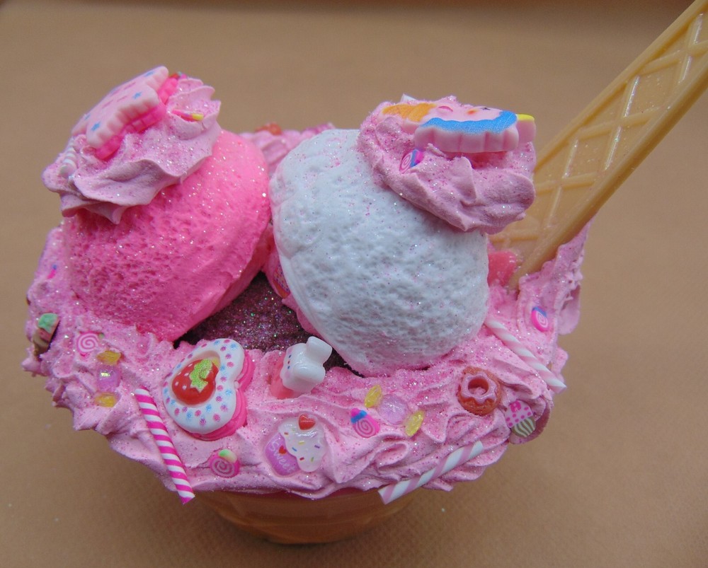 "Neopolitan" Fake Bake Ice Cream Cup