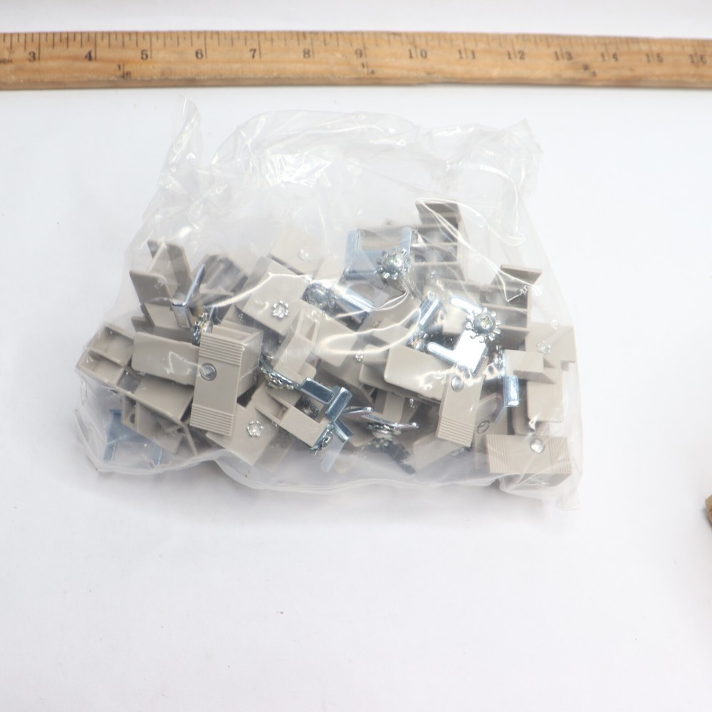 (25-Pk) End Pulley Regular Duty Right White 92946-5