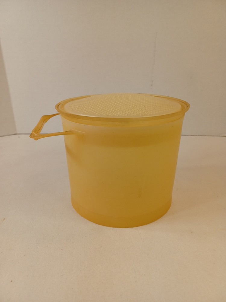 Tupperware Vintage Triple Sifter 354-1