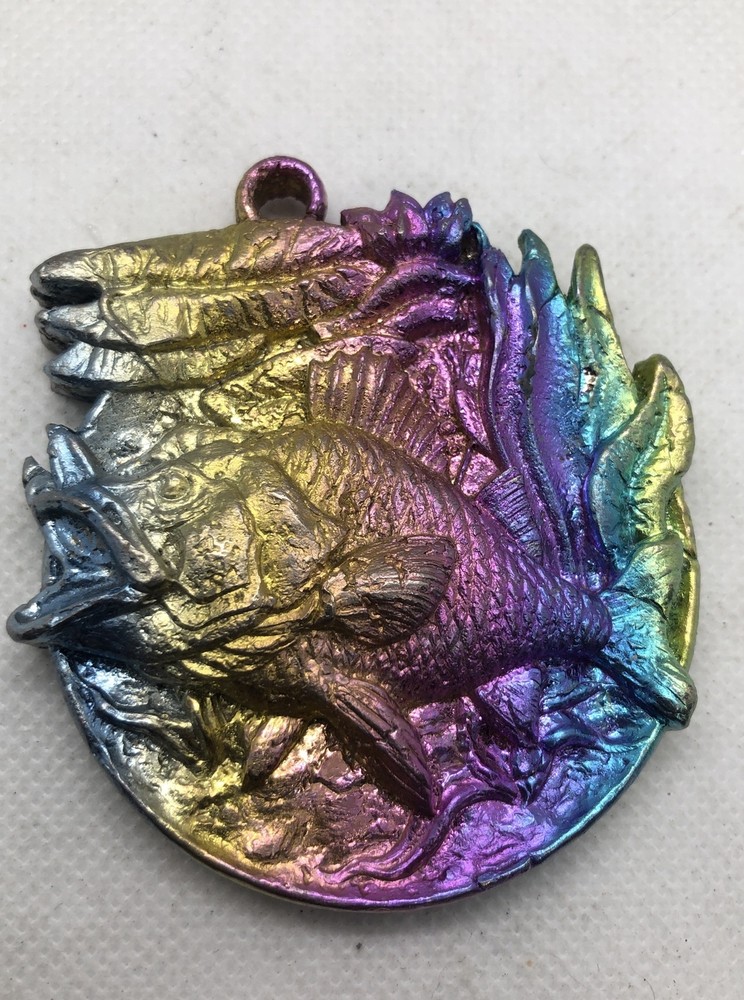 Bismuth Chinese Fish Medallion