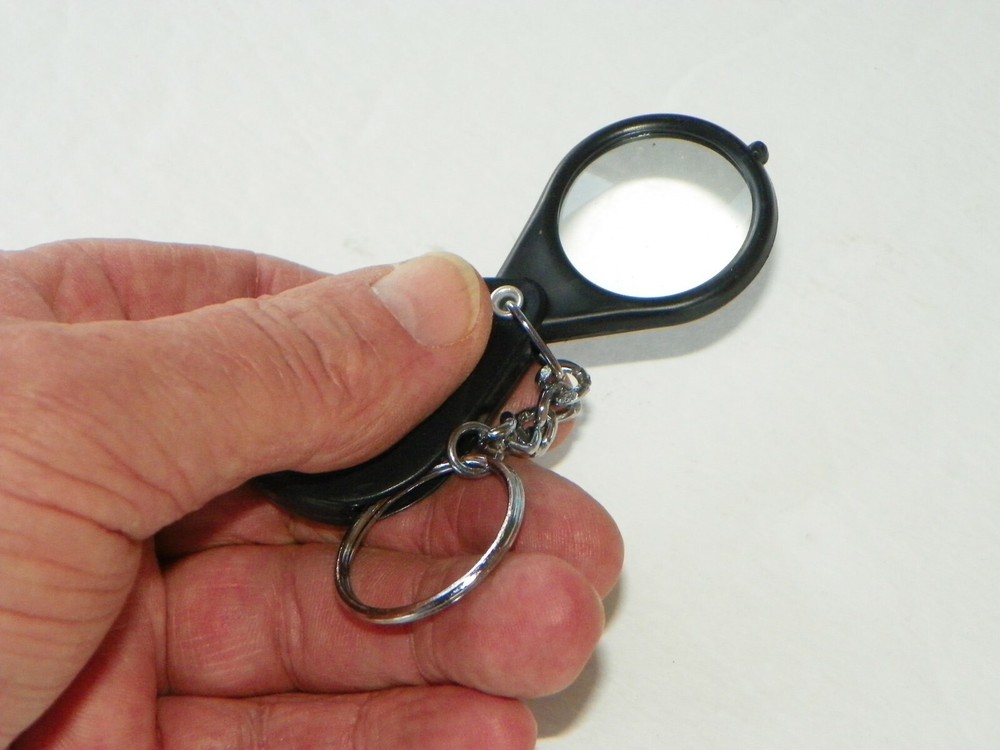 Ultra Thin 5X Folding Pocket Keychain Magnifier