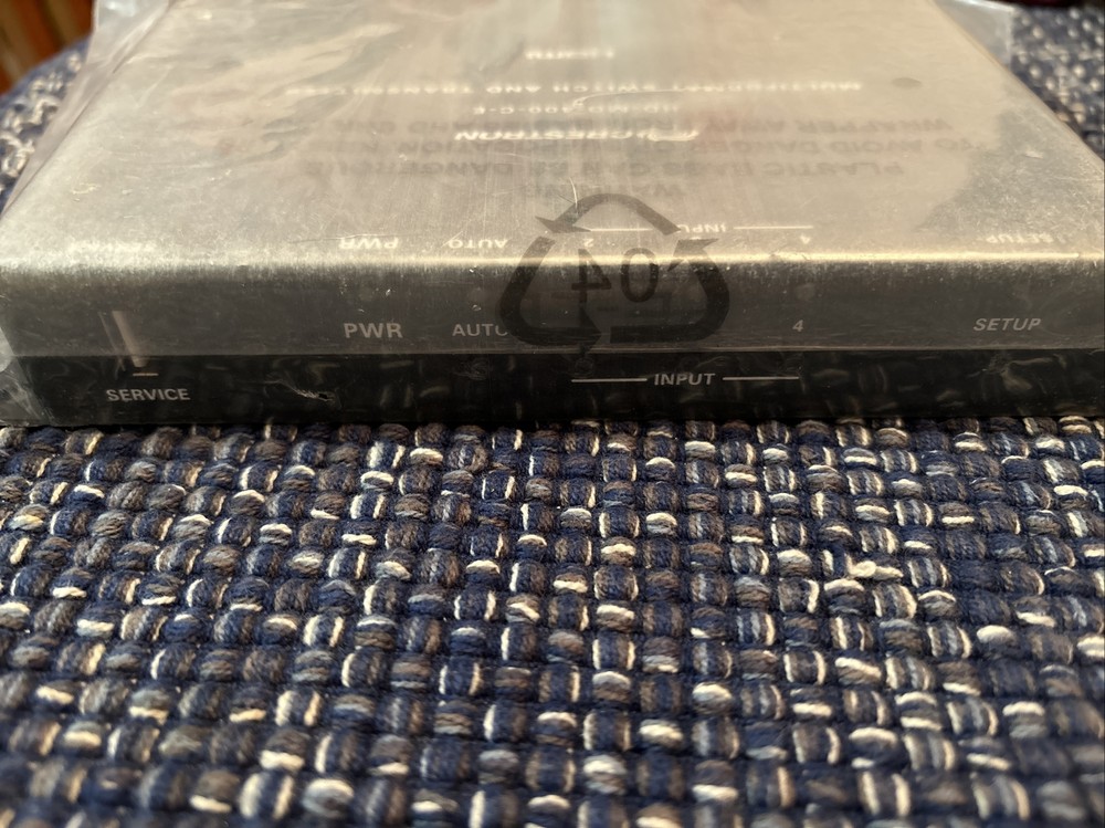 Crestron HD-MD-400-C-E Multi Format Switch Transmitter and Receiver