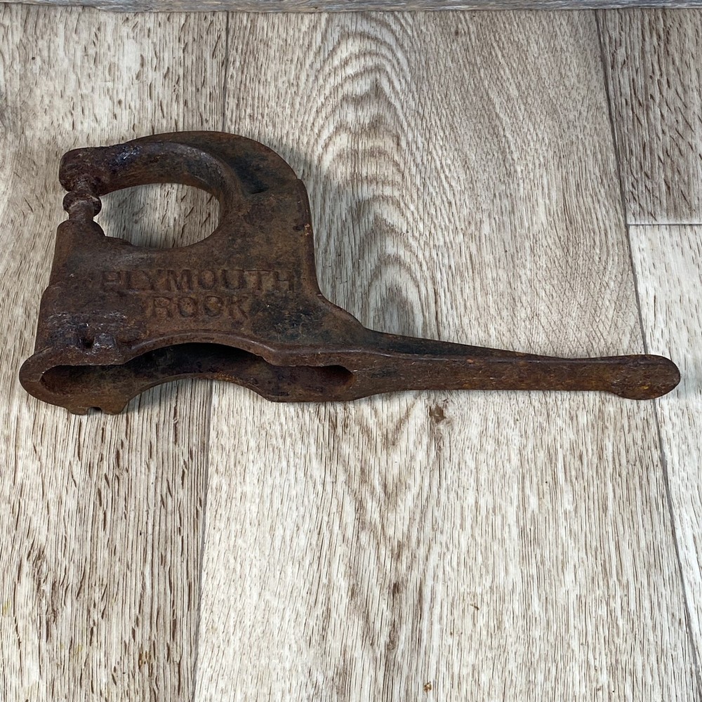 Plymouth Rock Leather Punch Press Riveter Cast Iron Missing Handle
