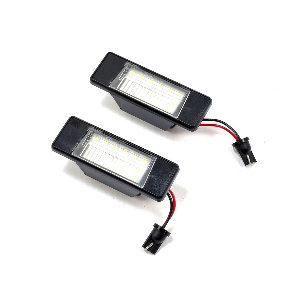 LED White License Plate Lights For Nissan Juke Navara Armada NV200 Infiniti Q50