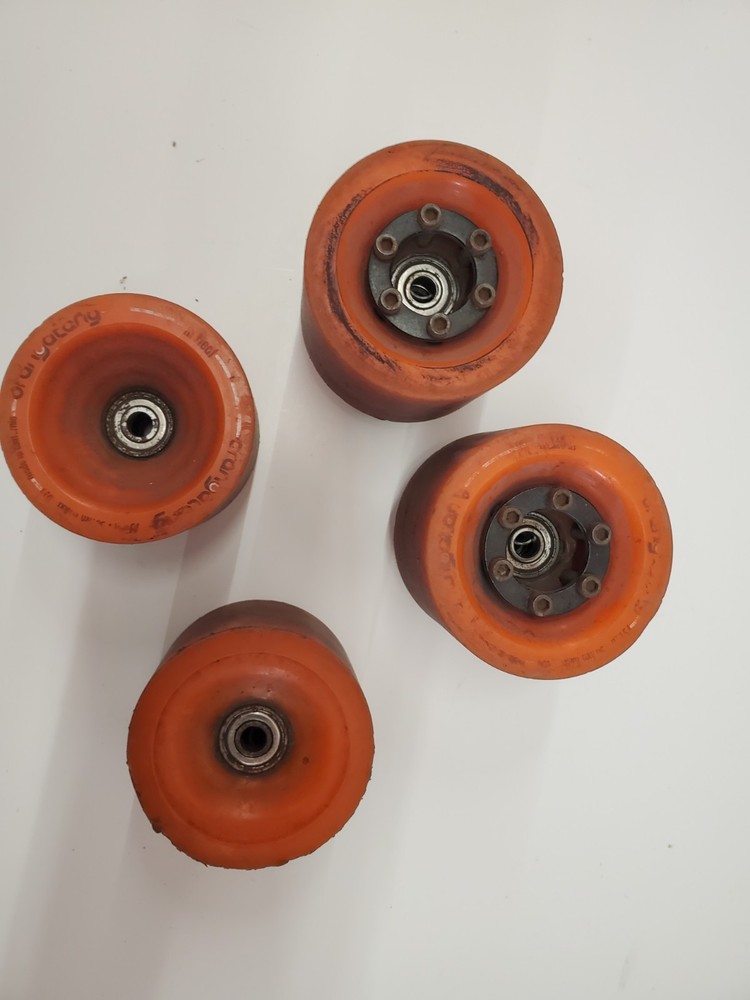 Boosted Board V1 Orangatang Wheels with gears