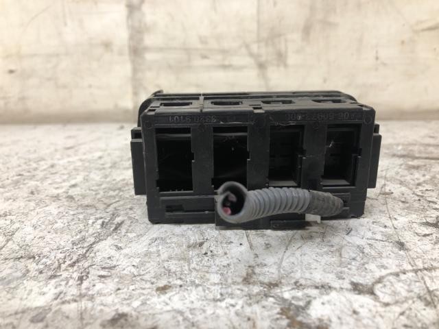 2008-2021 Freightliner CASCADIA SWITCH Dash Panel - Used