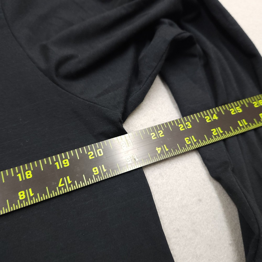 Travis Mathew Sweater Mens Medium Black 1/4 Quarter Zip Golf Pullover Sweatshirt