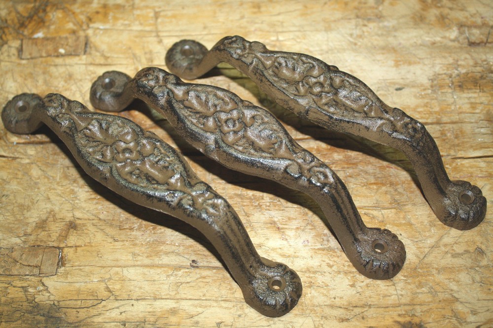 2 Cast Iron Antique Style Heavy Duty Barn Handle Gate Pull Shed Door Handles