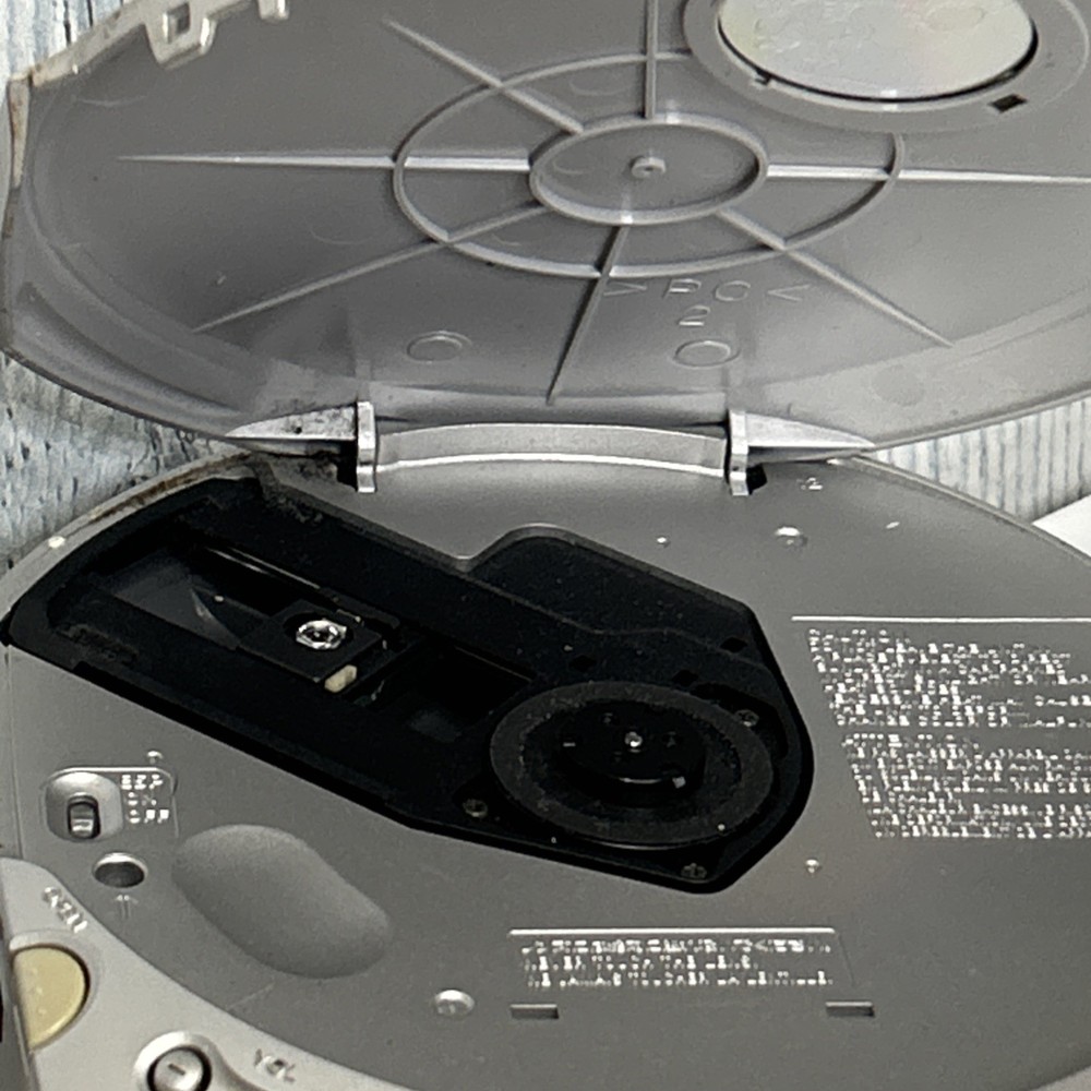 Sony Walkman CD Player D-E356CK used as is