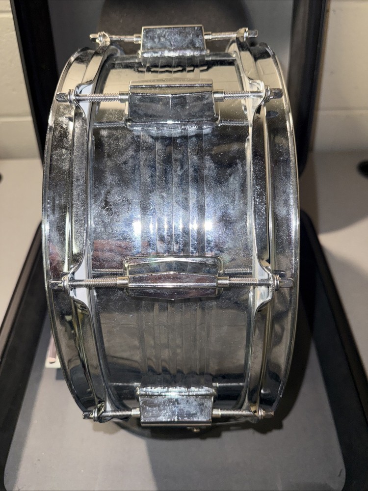 Snare Drum 14 x 6.5 with Case. READ DESCRIPTION.