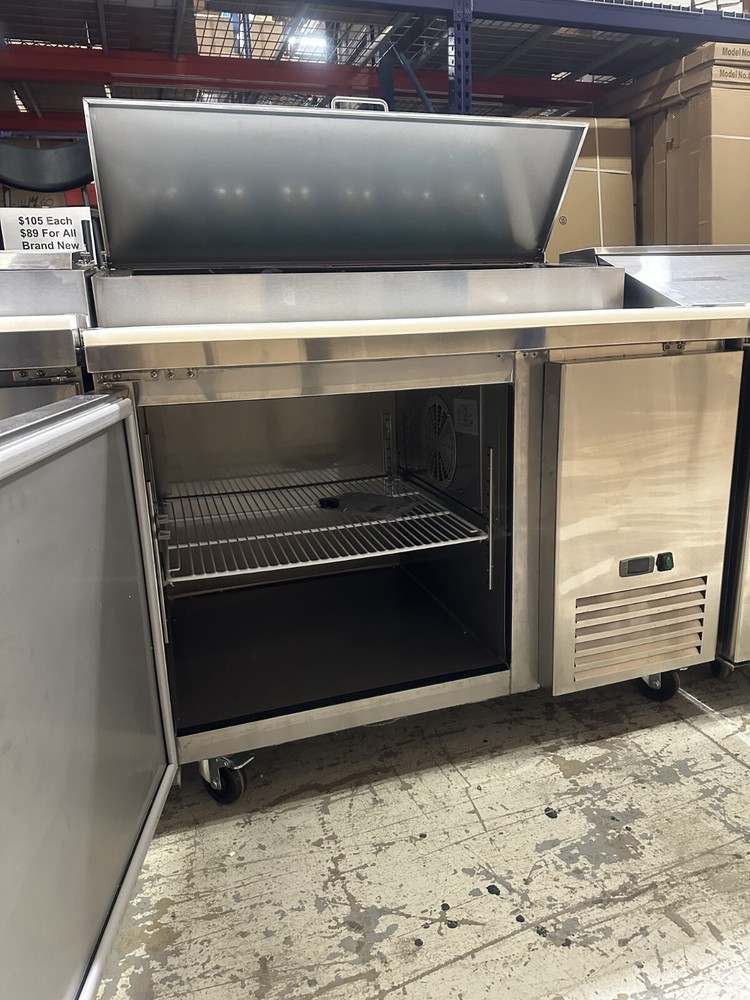 1 DOOR REFRIGERATED PIZZA PREP TABLE 48"