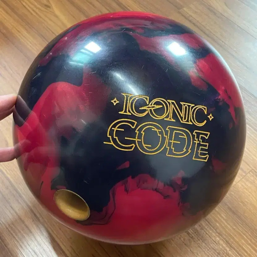 Storm Iconic Code 15 Bowling Ball Lightly Used