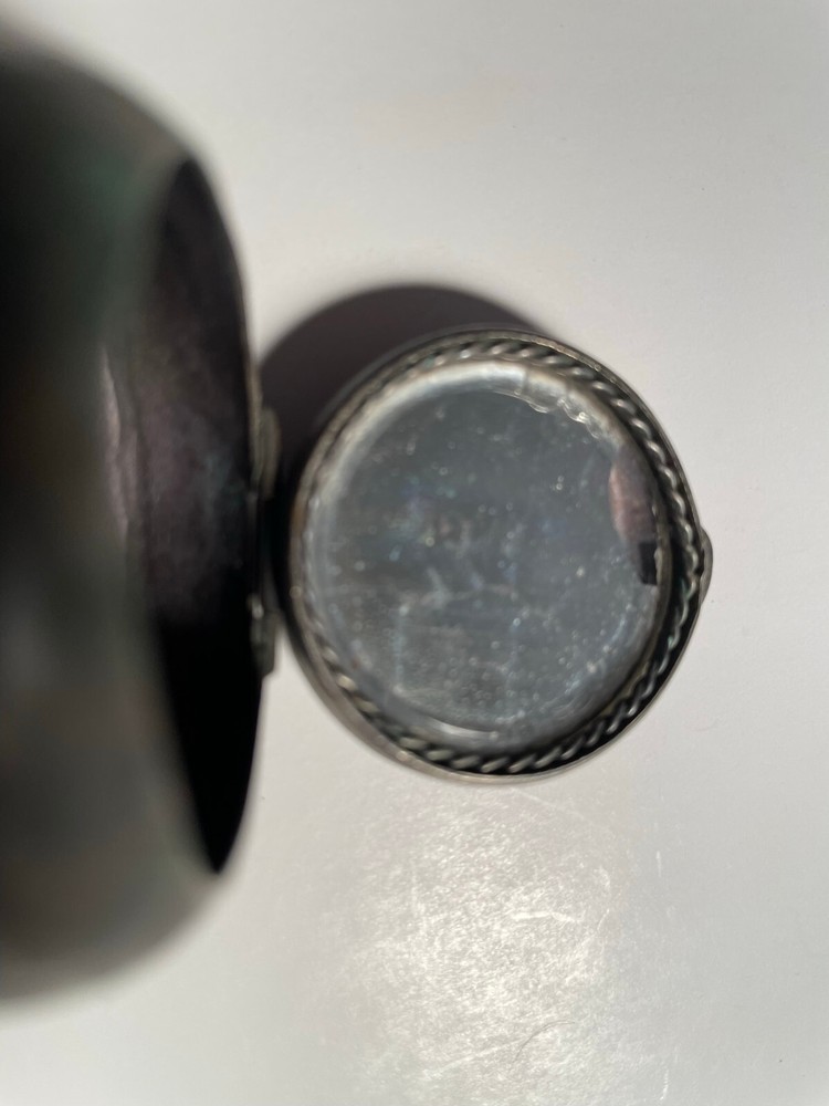 1800'S ROUGE /MAKEUP CONTAINER HINGE INTACT MIRROR GOOD CONDITION FOR AGE UNIQUE