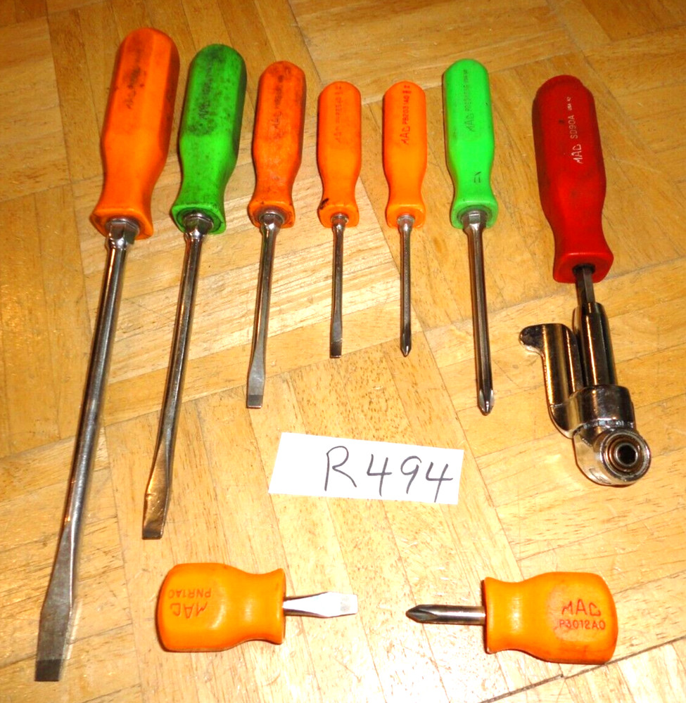 MAC TOOLS 9 PIECE MULTI COLOR HARD HANDLE MIXED SCREWDRIVER SET