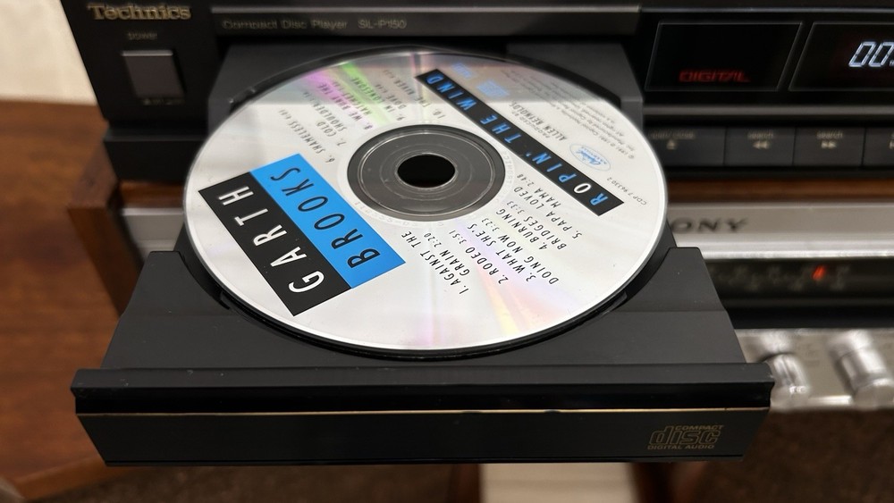 Vintage Technics SL-P150 Compact CD Disc Player tested 1988