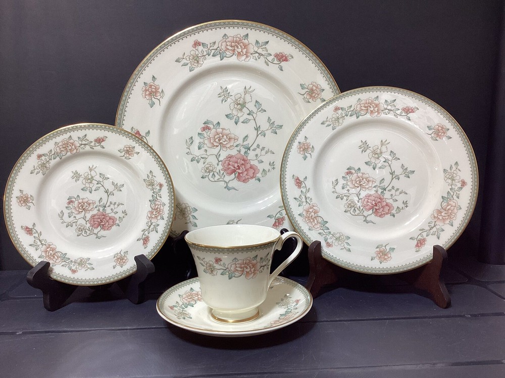 Minton Jasmine 5 Piece Place Setting (J10)