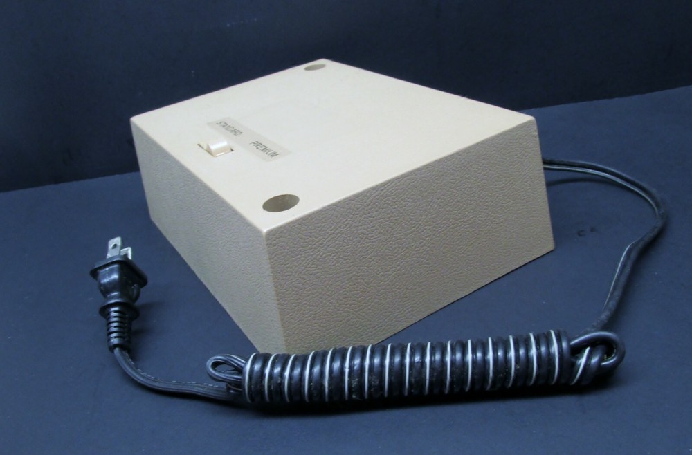 OAK Industries (HBO), Mini-Code CATV Cable Decoder Converter Box, Model No. N12