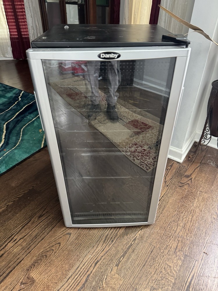 danby wine cooler