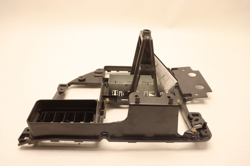 2018-2023 PETERBILT 579 DASH DASHBOARD PANEL BRACKET S77-6004 OEM