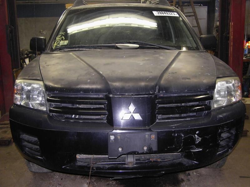 04-05 Endeavor Information GPS TV Screen Front Dash
