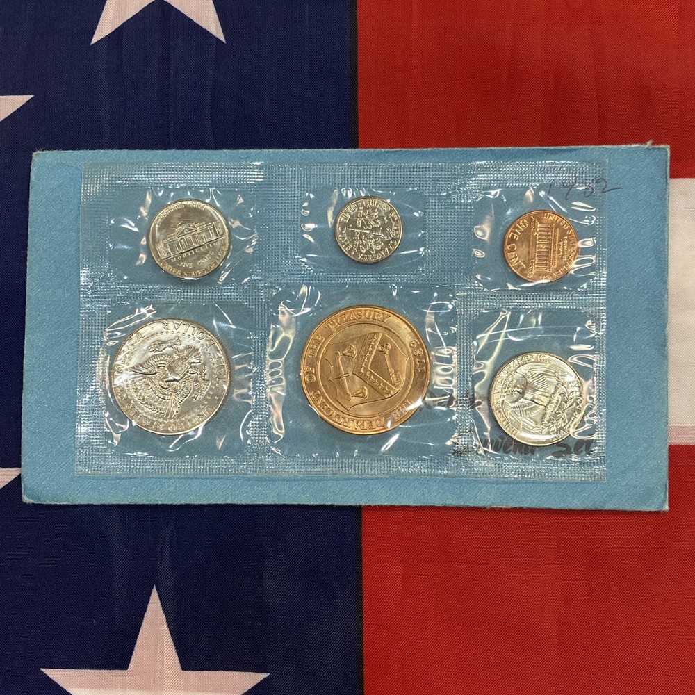 1982-D Official US Mint Souvenir Set with Envelope. See description!