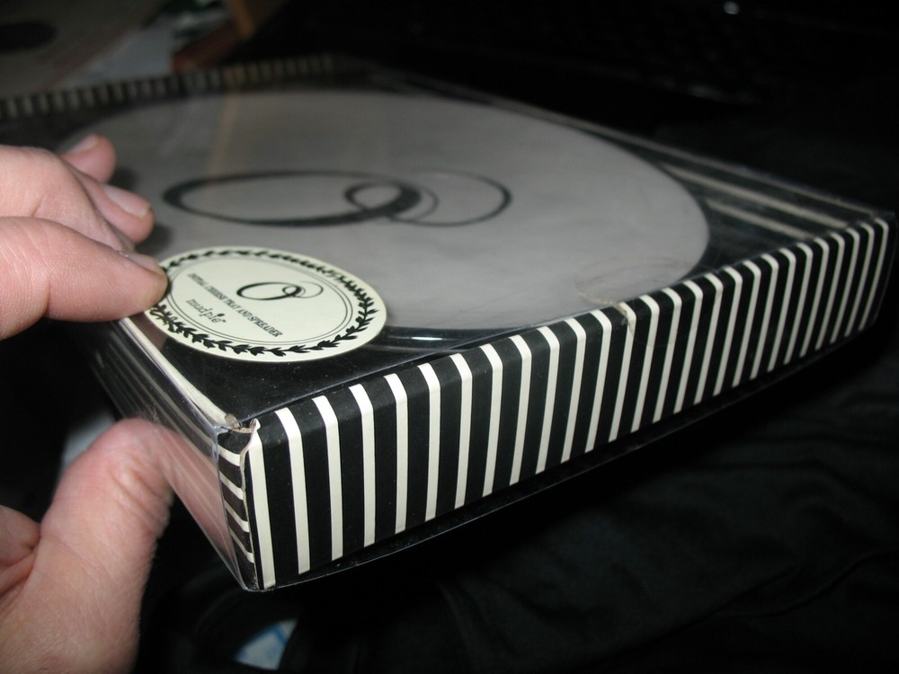 Initial Cheese Tray And Spreader with Initial "O" ~by Mudpie ~Sealed Box ~Nice!