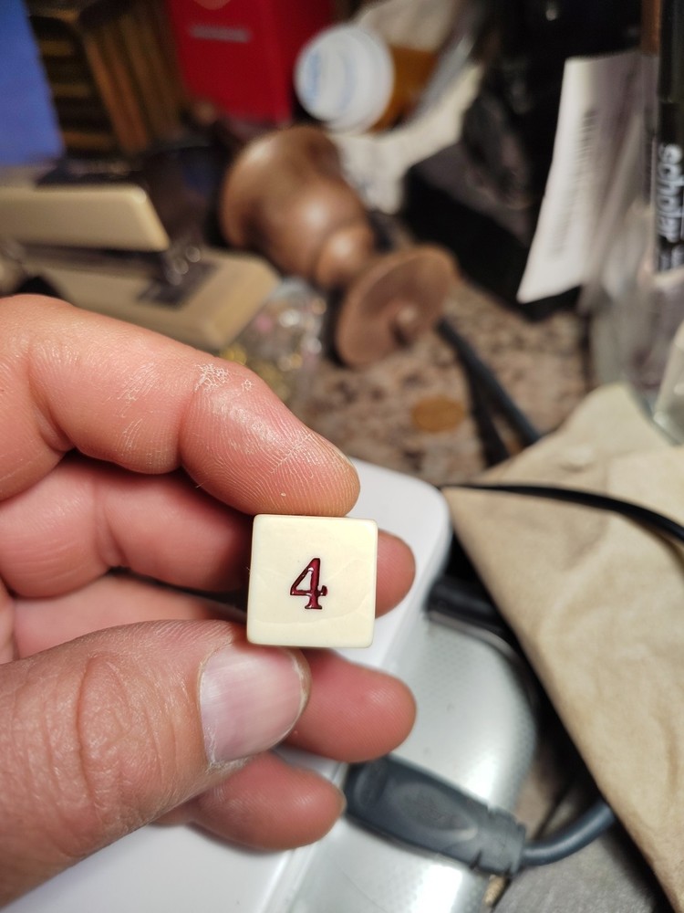 VTG Bakelite? Backgammon Doubling Cube Bone Color 11/16"