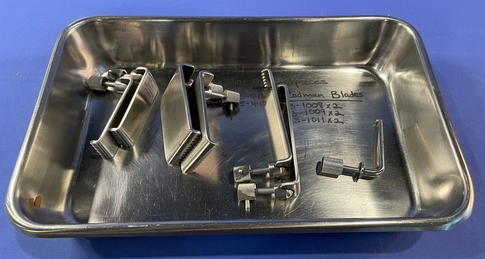 Codman Scoville Retractor Blades Set