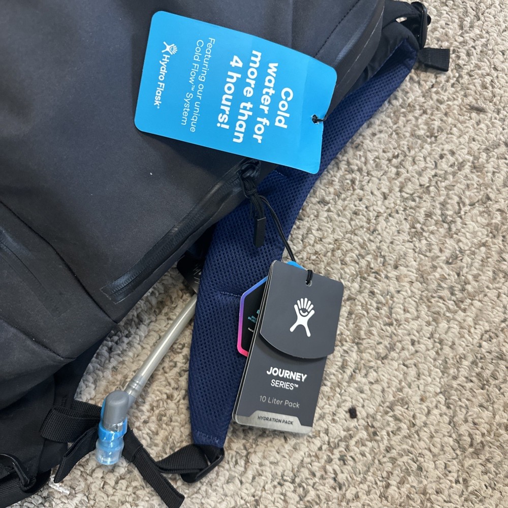 Hydro Flask Down Shift Black Hydration Pack 10 L NEW With Tags
