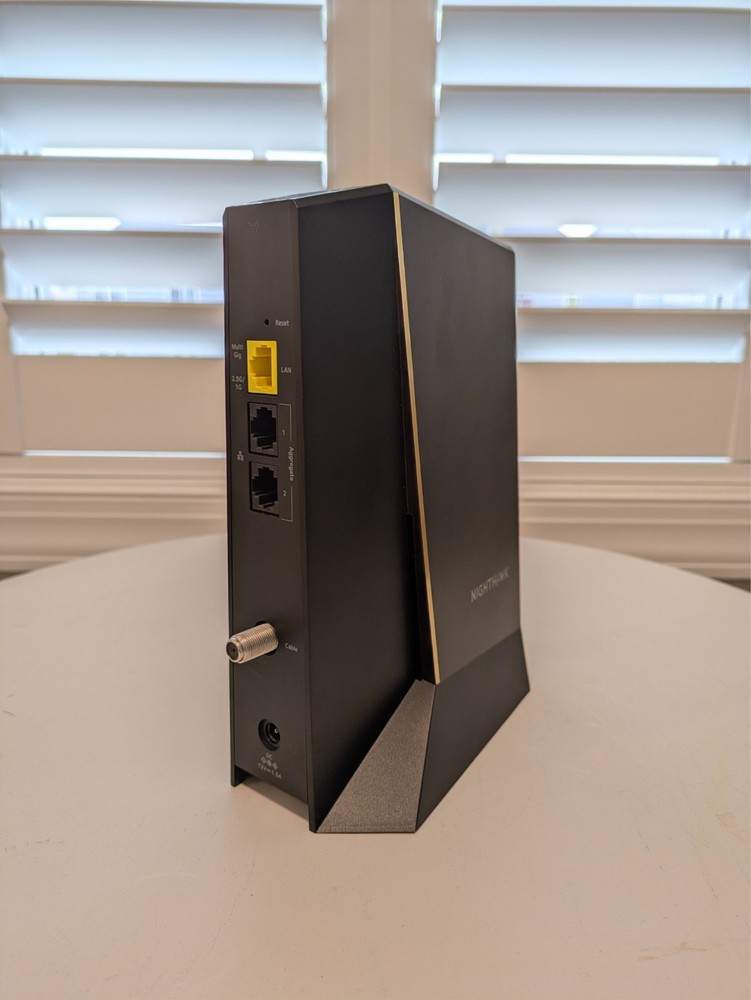 NETGEAR Nighthawk CM3000 DOCSIS 3.1 Mid/high-Split Cable Modem