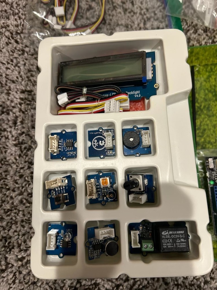 Grove Starter Kit rapid prototyping, STEM education, and learning Arduino coding