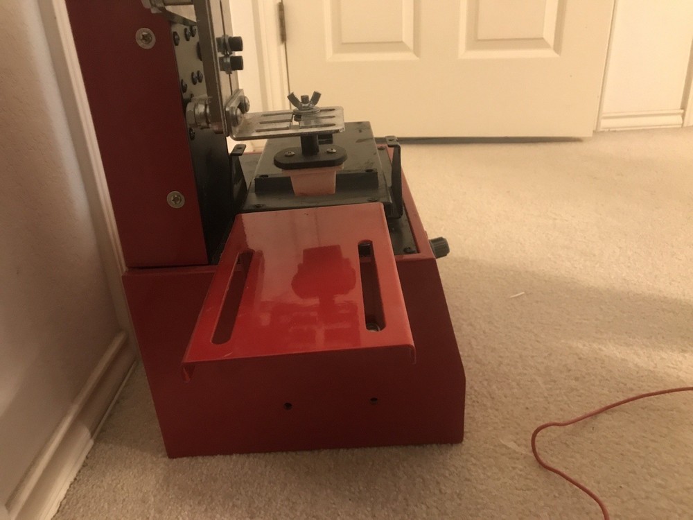 YM 600-B Table Round Plate Printed Code Machine