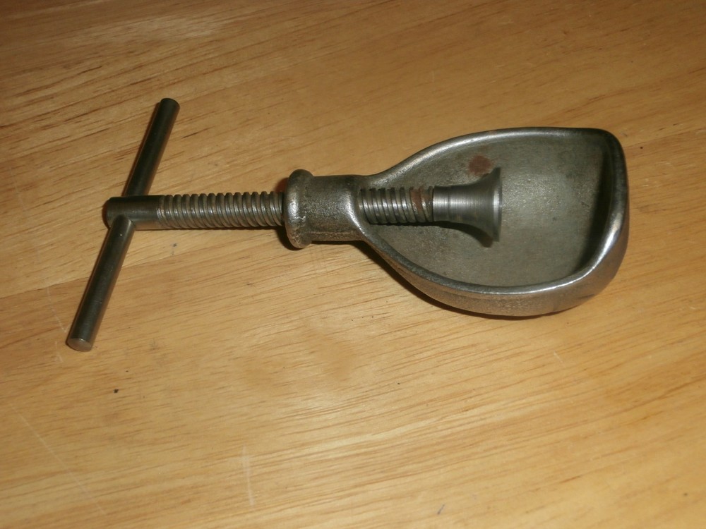 Antique Metal Nut Cracker Walnut Shell Shape T-bar Screw-type Shell Design