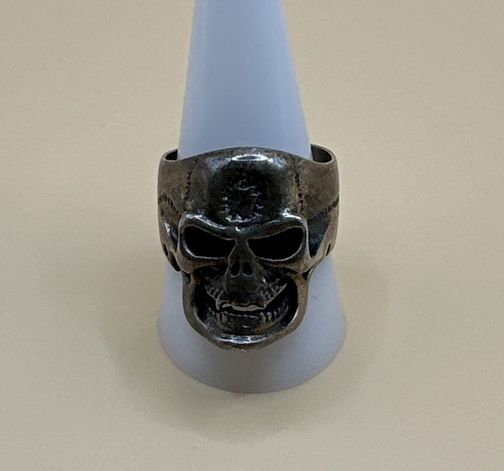 925 Sterling Silver Heavy Skull Ring /Size 11.5