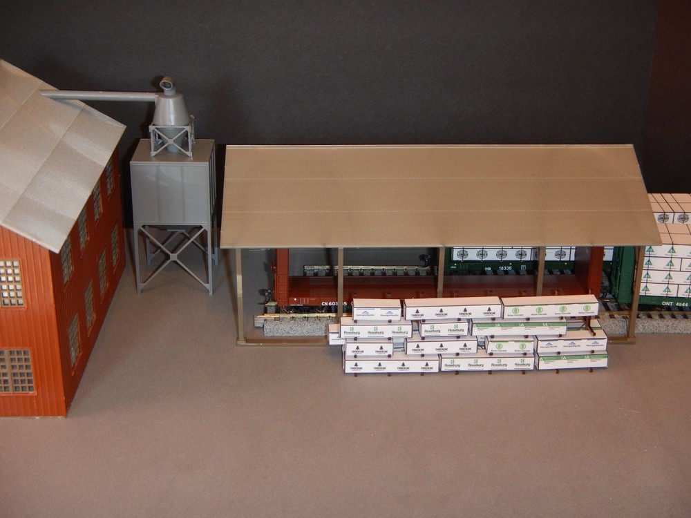 HO Scale Solid Wood Lumber Bunks Set of 5