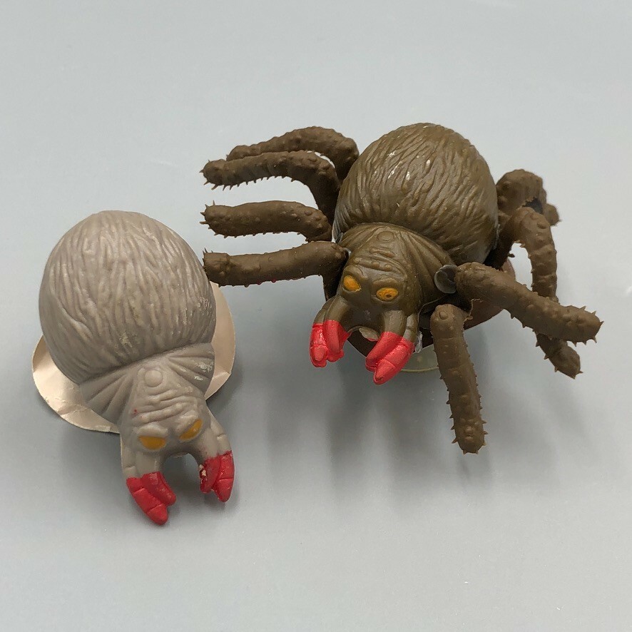 1990 Unopened Full TOPPS Co SPIDER Insect BUG Vintage CANDY CONTAINER