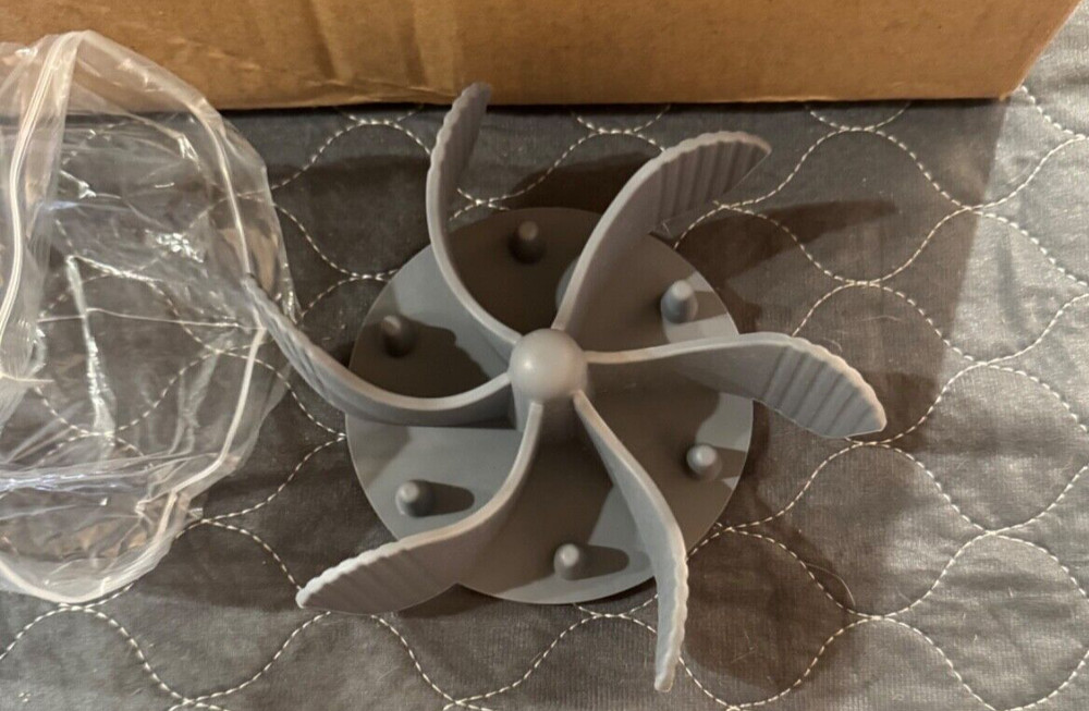 Pets NWOT"Keegud"Slow Feed Insert.