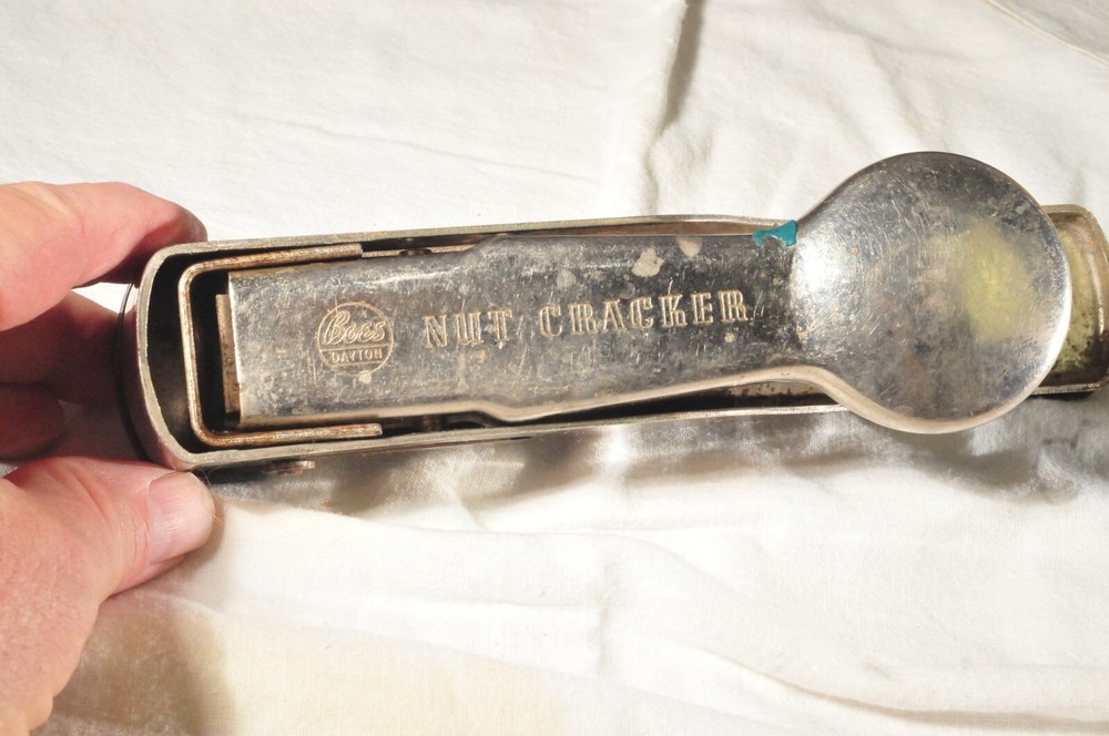 Nut Cracker - Boes Dayton NUT CRACKER