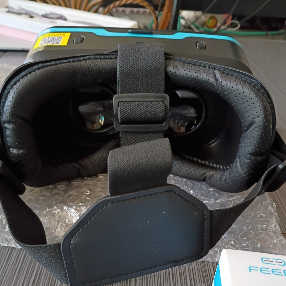 feebz vr headset Plus remote