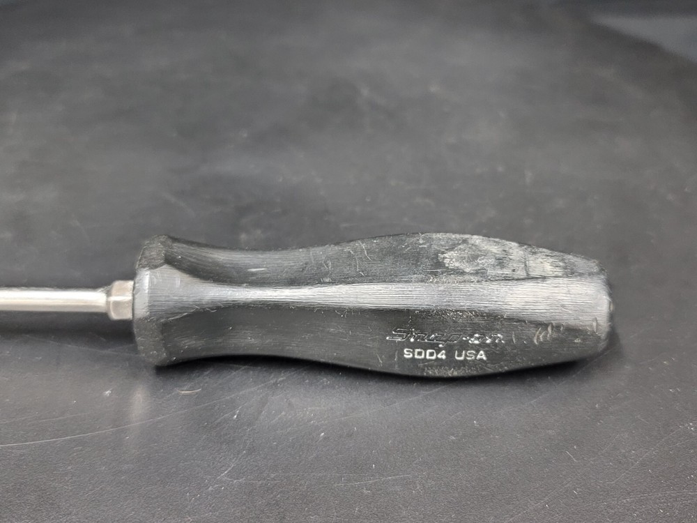 Snap on Tools Black Hard Handle 1/4" Flat Head Screwdriver SDD4