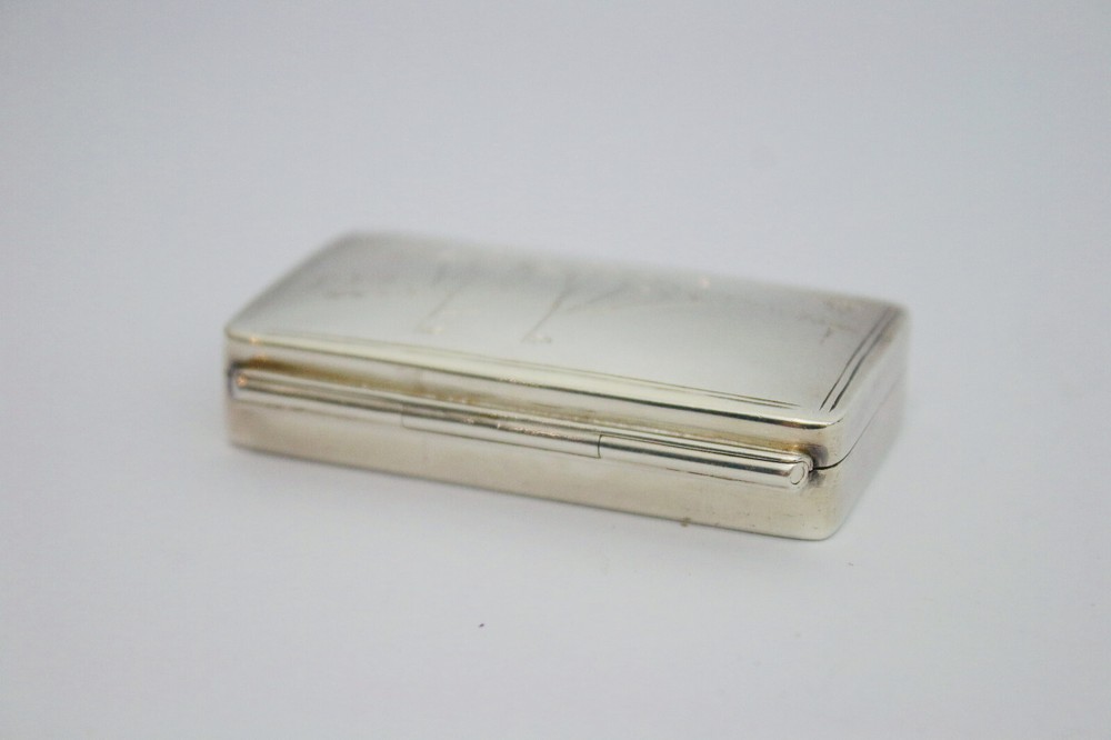 Sterling solid silver stamp box with paddle steamer engraving Elizabeth II