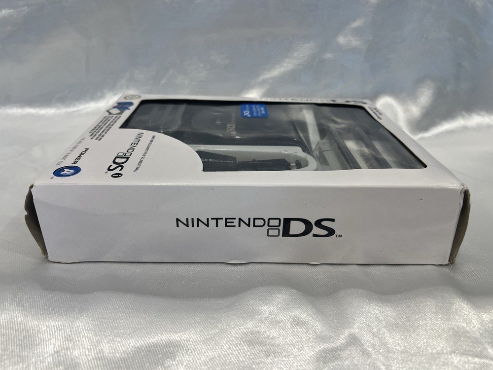 Nintendo DS Starter Kit 12 Items New