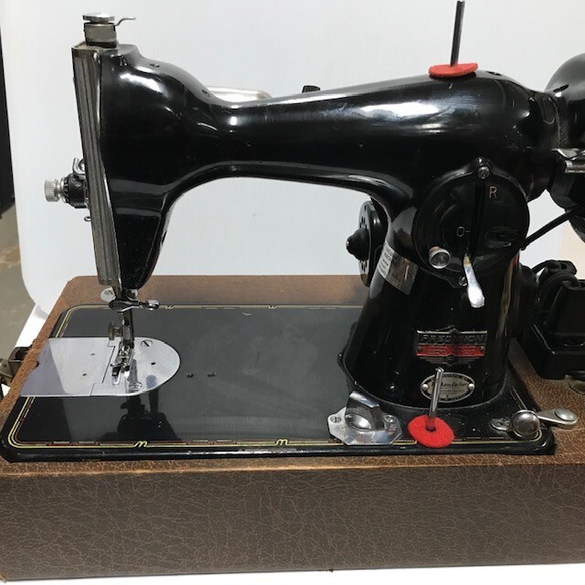 Vintage Precision Deluxe Portable Sewing Machine - tested, works!