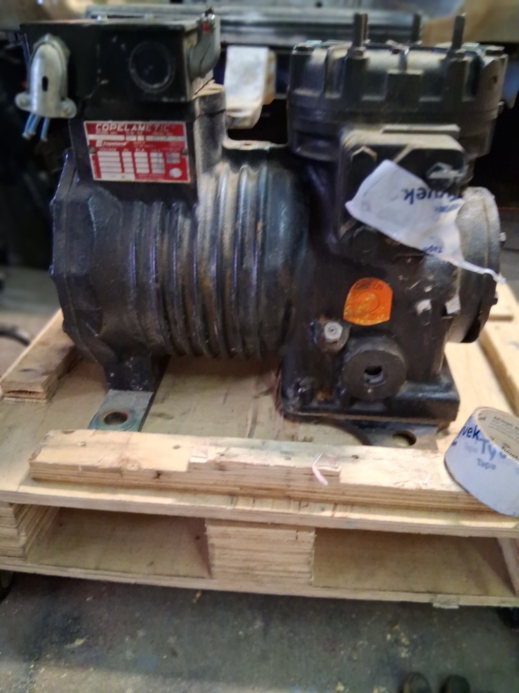 2 Copeland copelamtic compressors phase 3