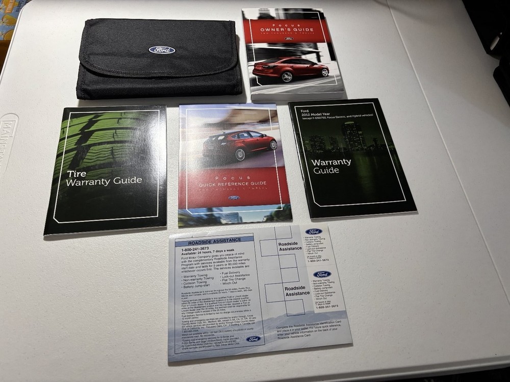 2012 Ford Focus Owner's Guide OEM Set