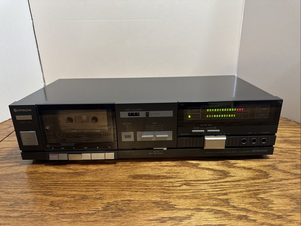 Hitachi - D-E4 Cassette Deck -tested Cleaned Belts Replaced.